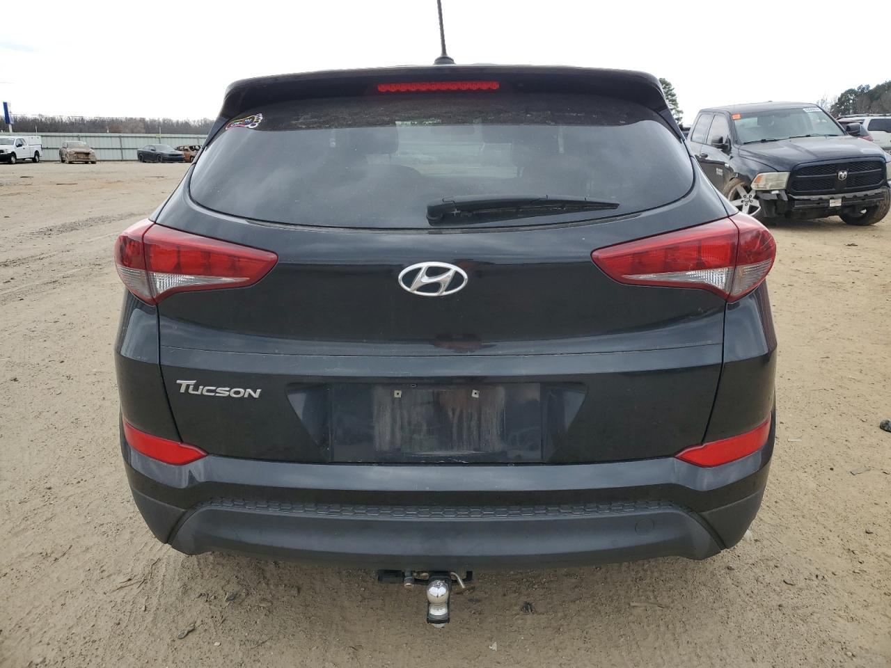 2016 HYUNDAI TUCSON SE - Фото 6