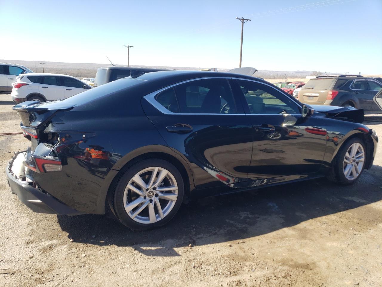2021 LEXUS IS 300 - Фото 3