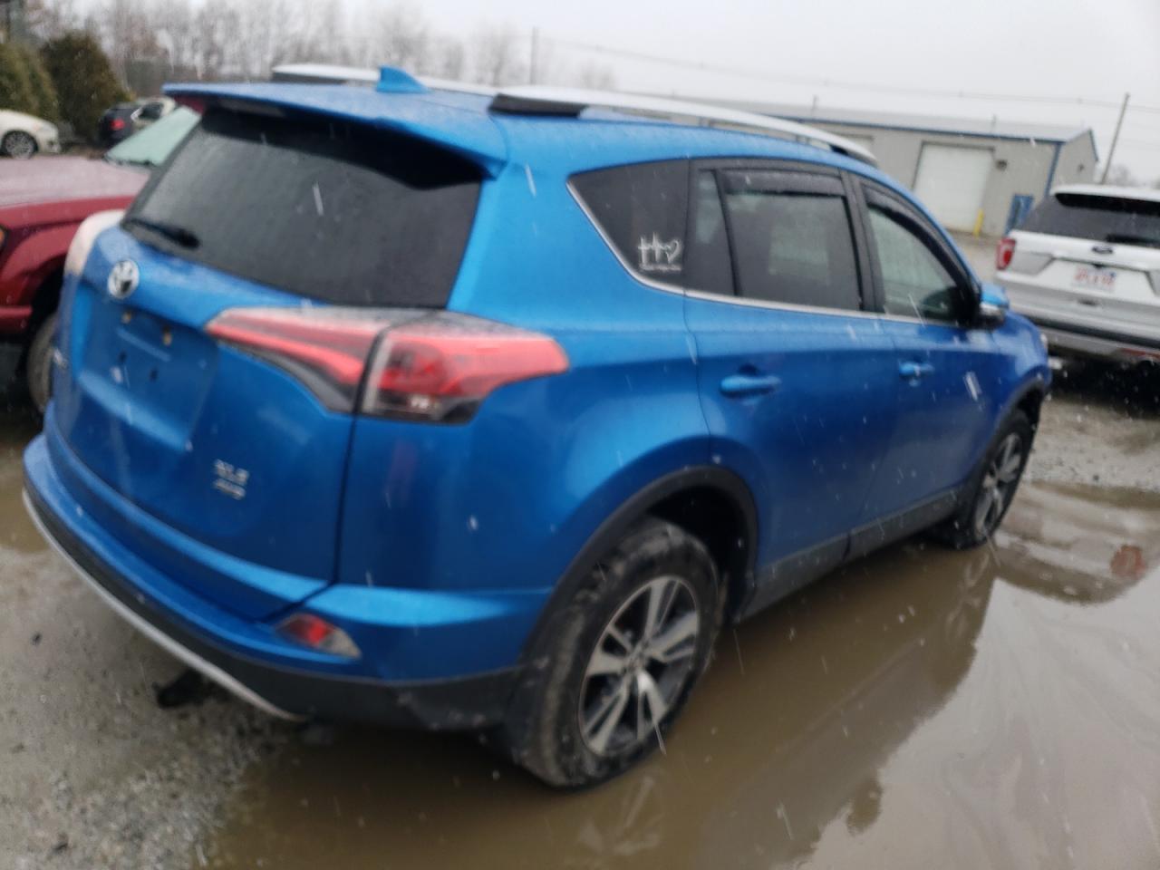 2016 TOYOTA RAV4 XLE - Фото 3
