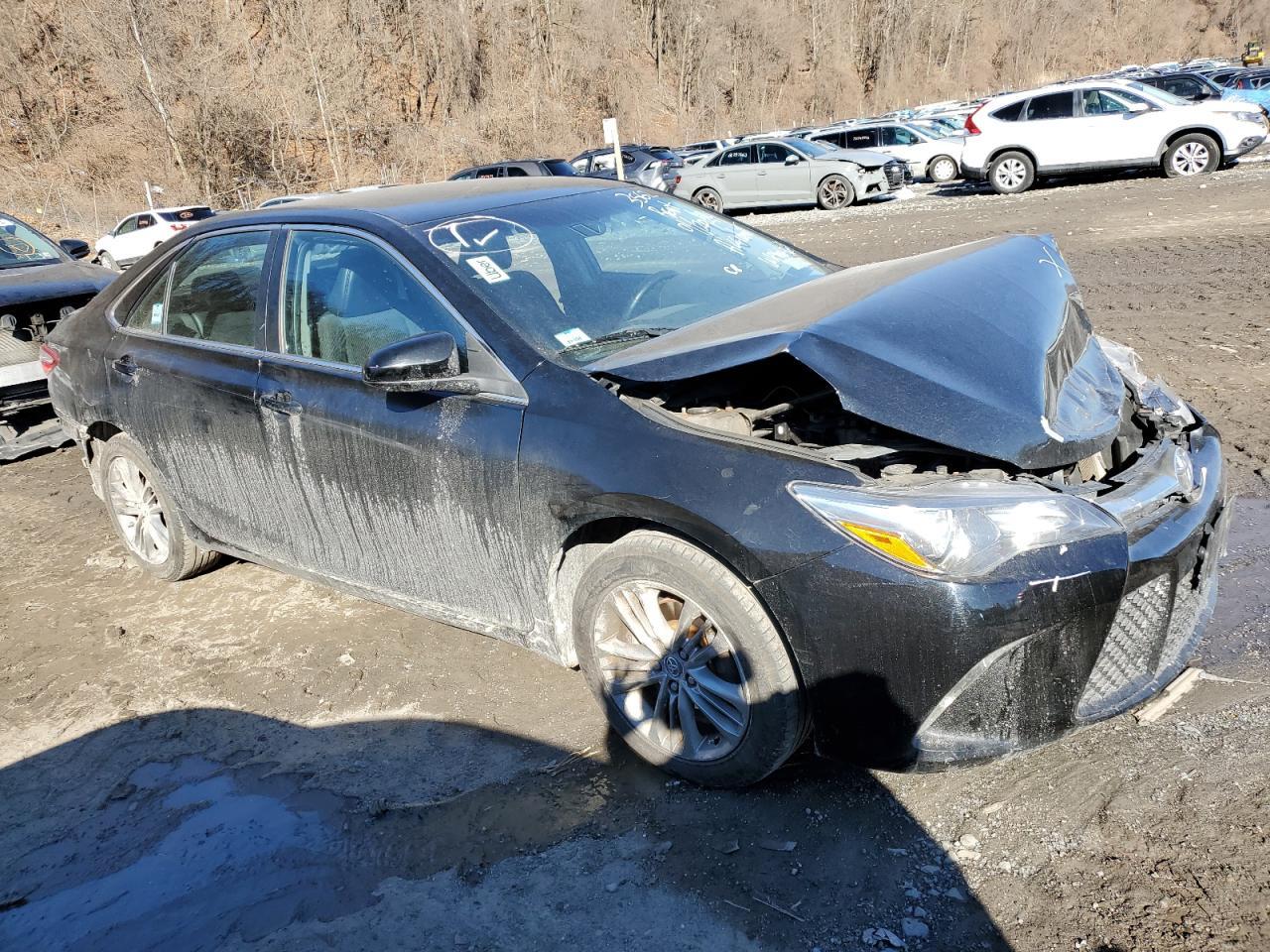 2016 TOYOTA CAMRY LE - Фото 4