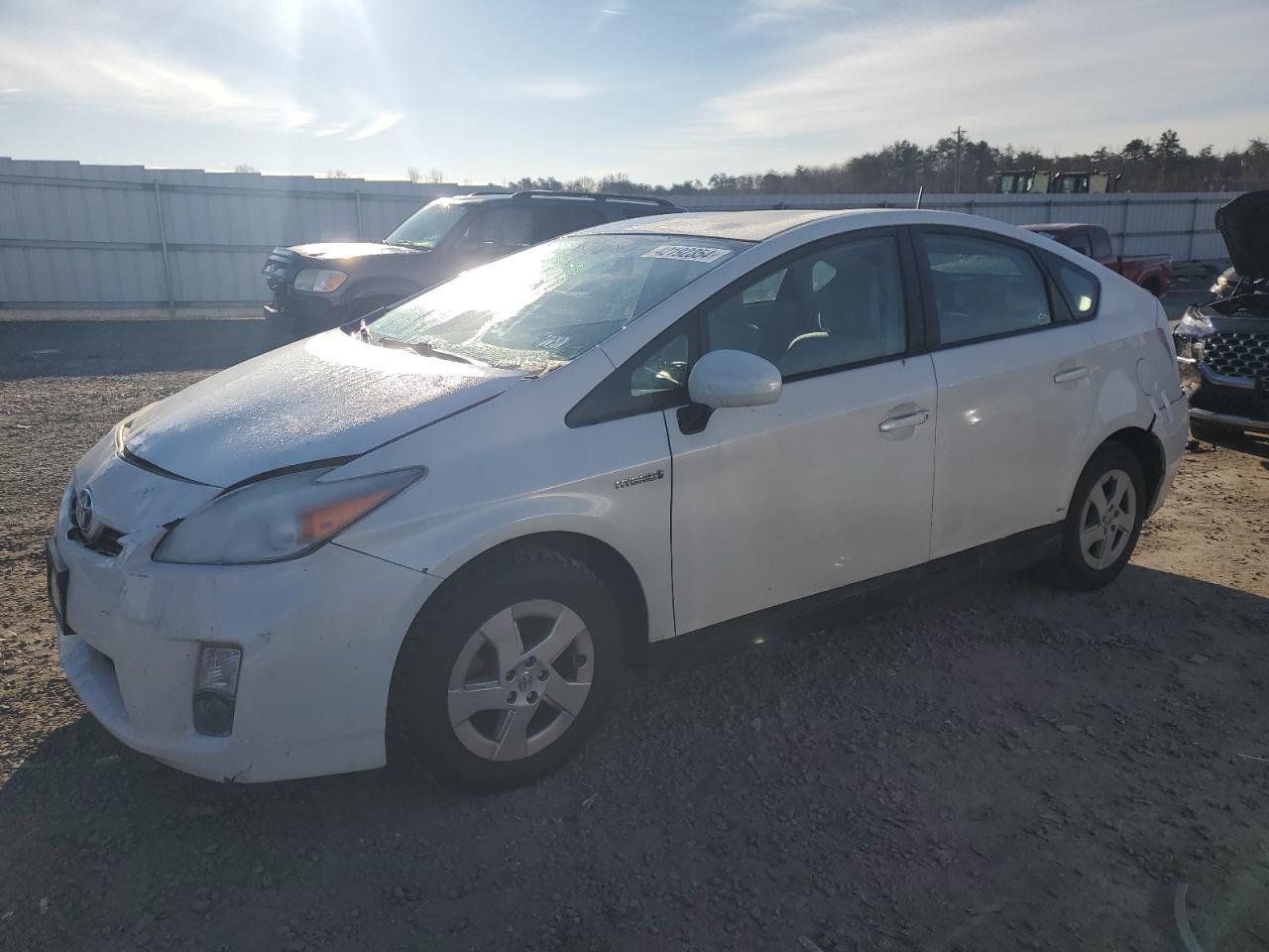 2010 TOYOTA PRIUS car image