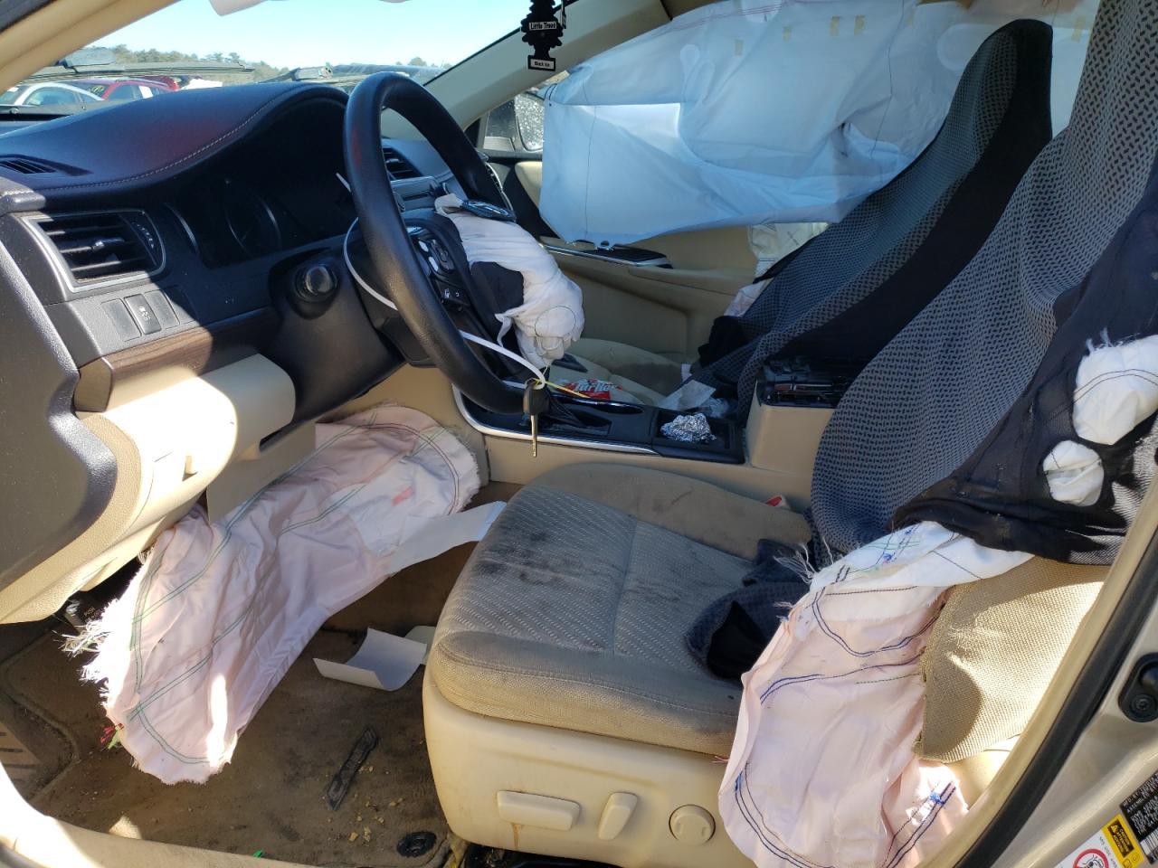 2016 TOYOTA CAMRY LE - Image 7