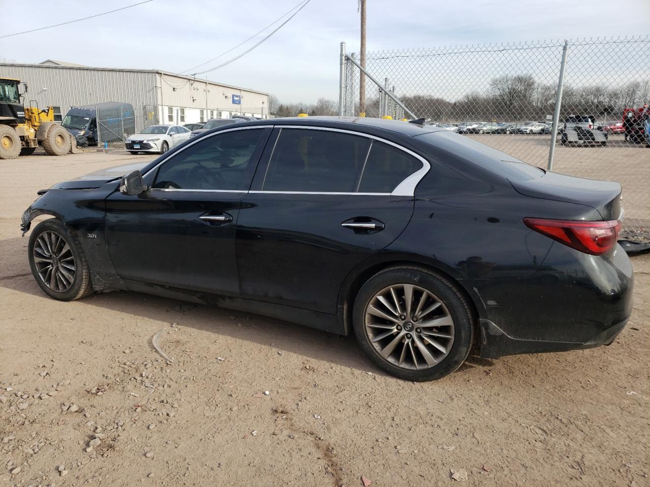 2018 INFINITI Q50 LUXE - Image 2