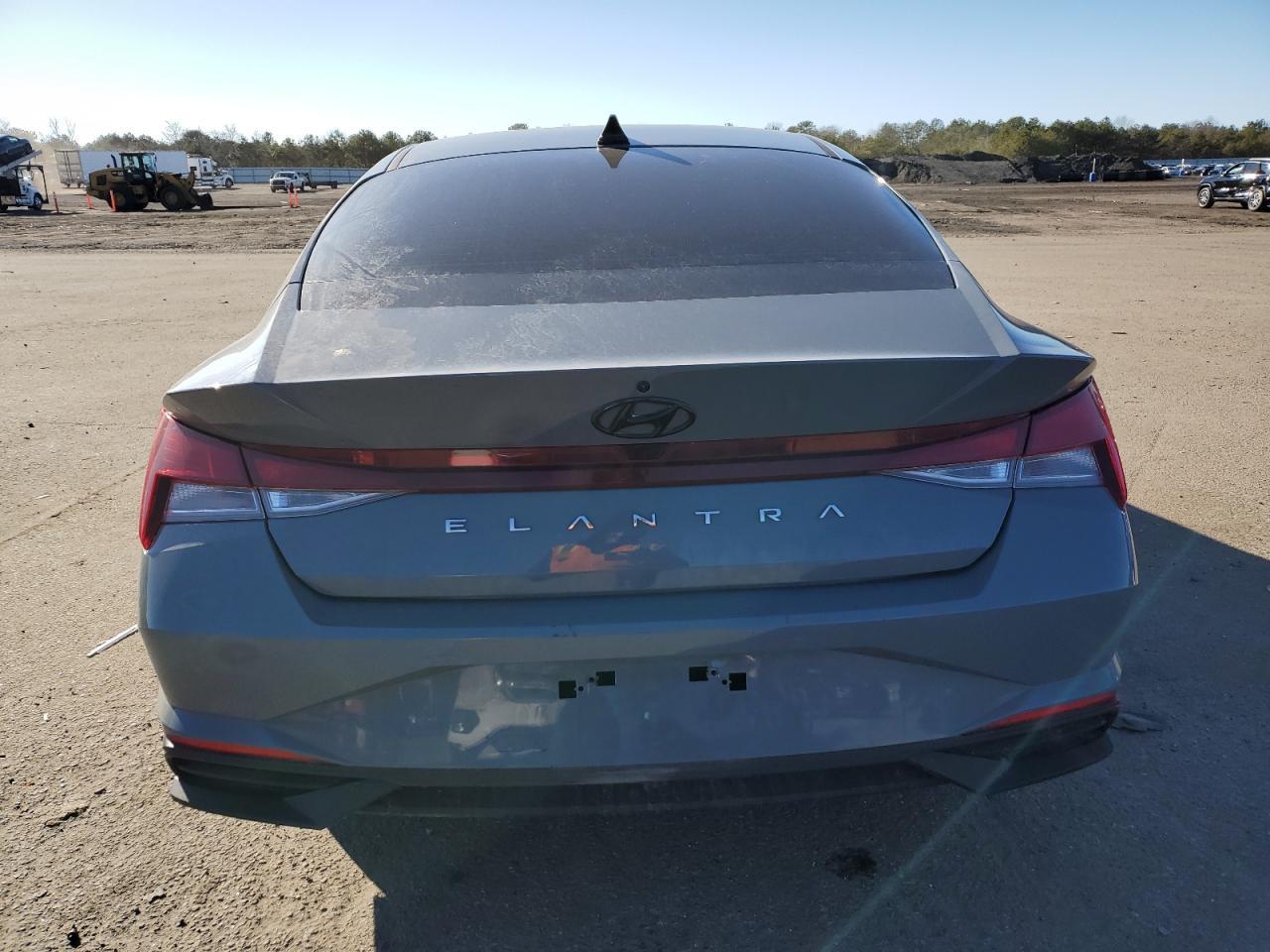 2023 HYUNDAI ELANTRA SE - Image 6