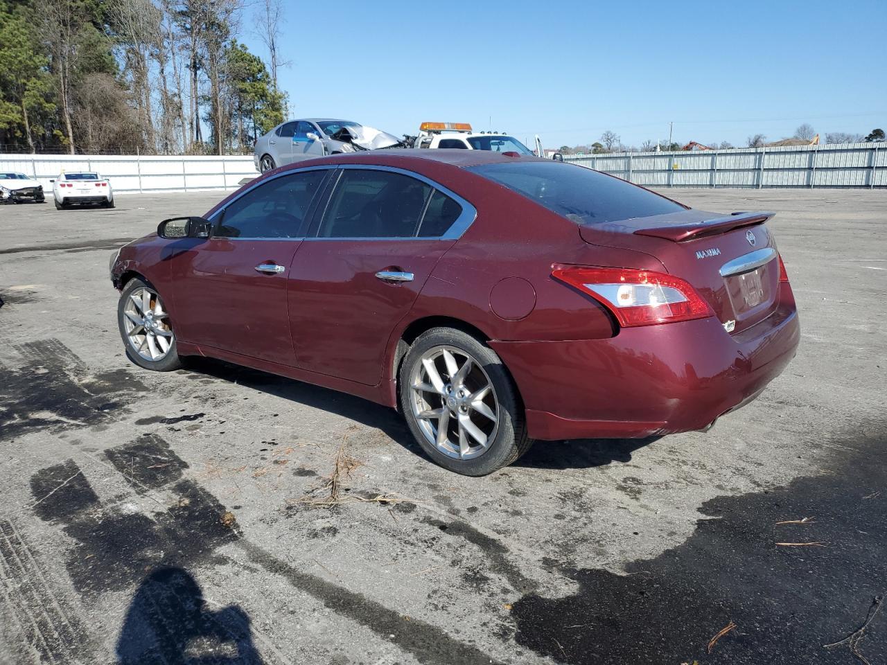 2011 NISSAN MAXIMA S - Фото 2