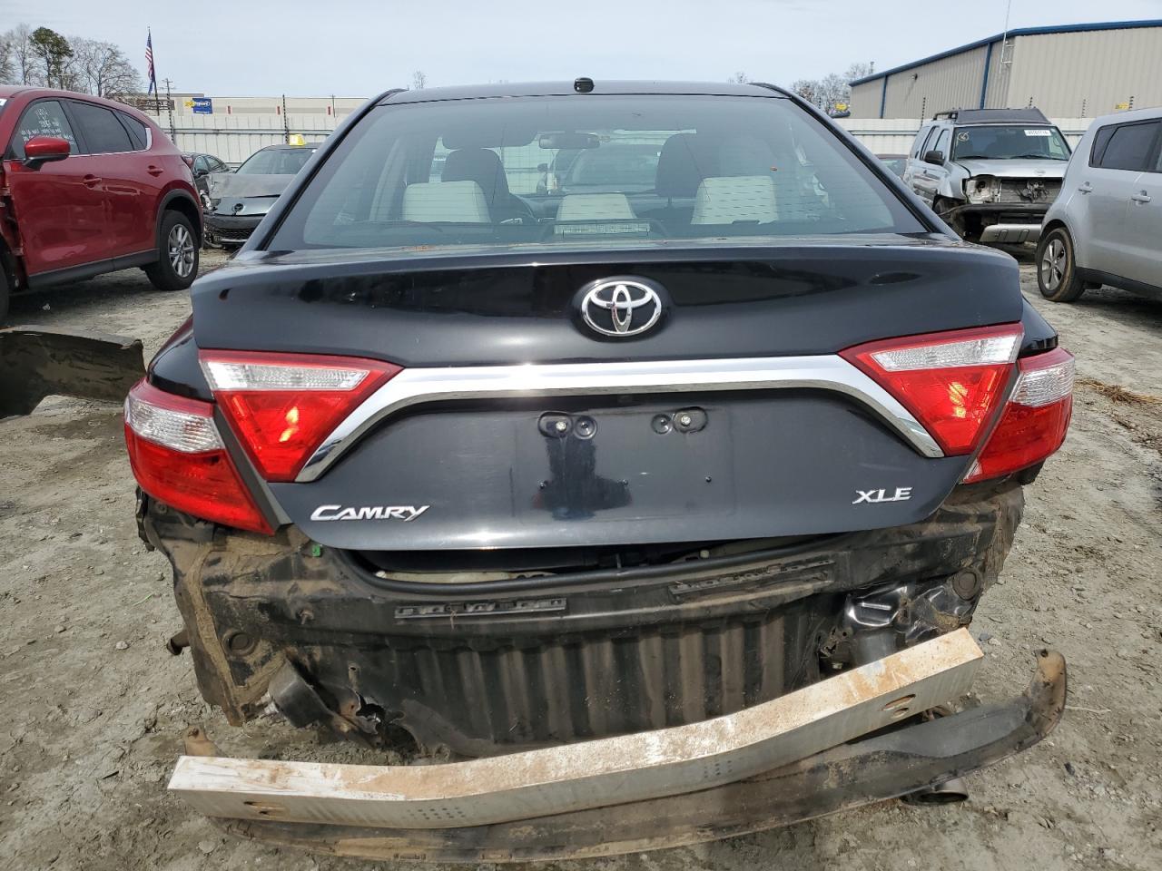 2017 TOYOTA CAMRY LE - Image 6