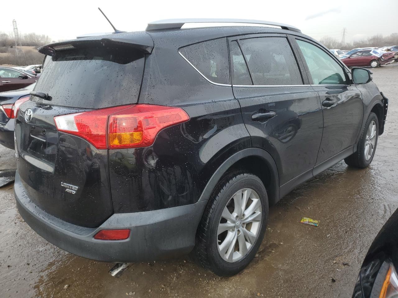 2015 TOYOTA RAV4 LIMIT - Фото 3