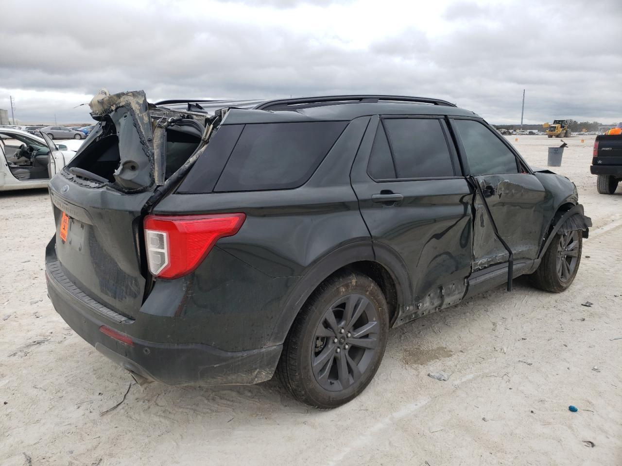 2022 FORD EXPLORER X - Фото 3