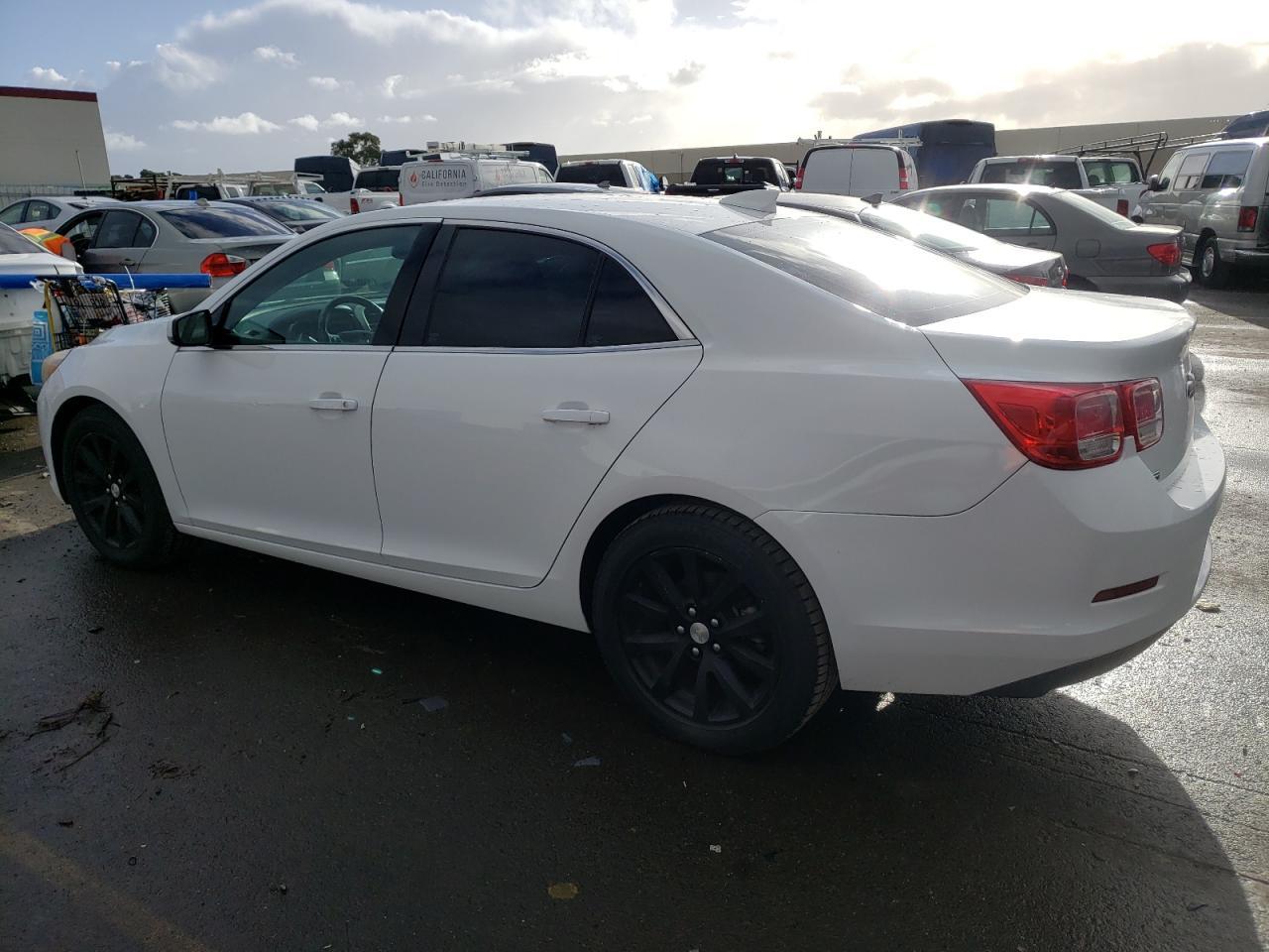 2015 CHEVROLET MALIBU 2LT - Image 2