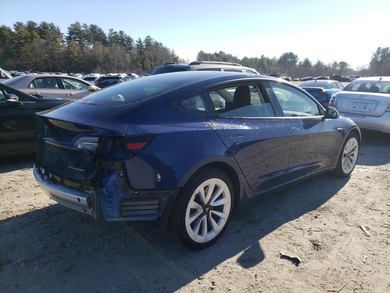 2022 TESLA MODEL 3 - Фото 3