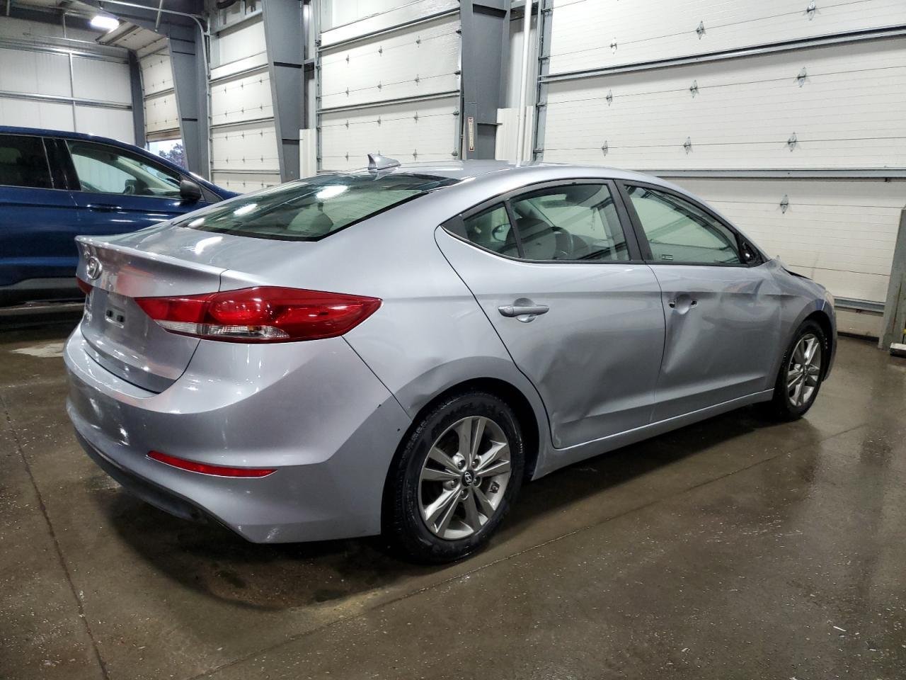 2017 HYUNDAI ELANTRA SE - Фото 3