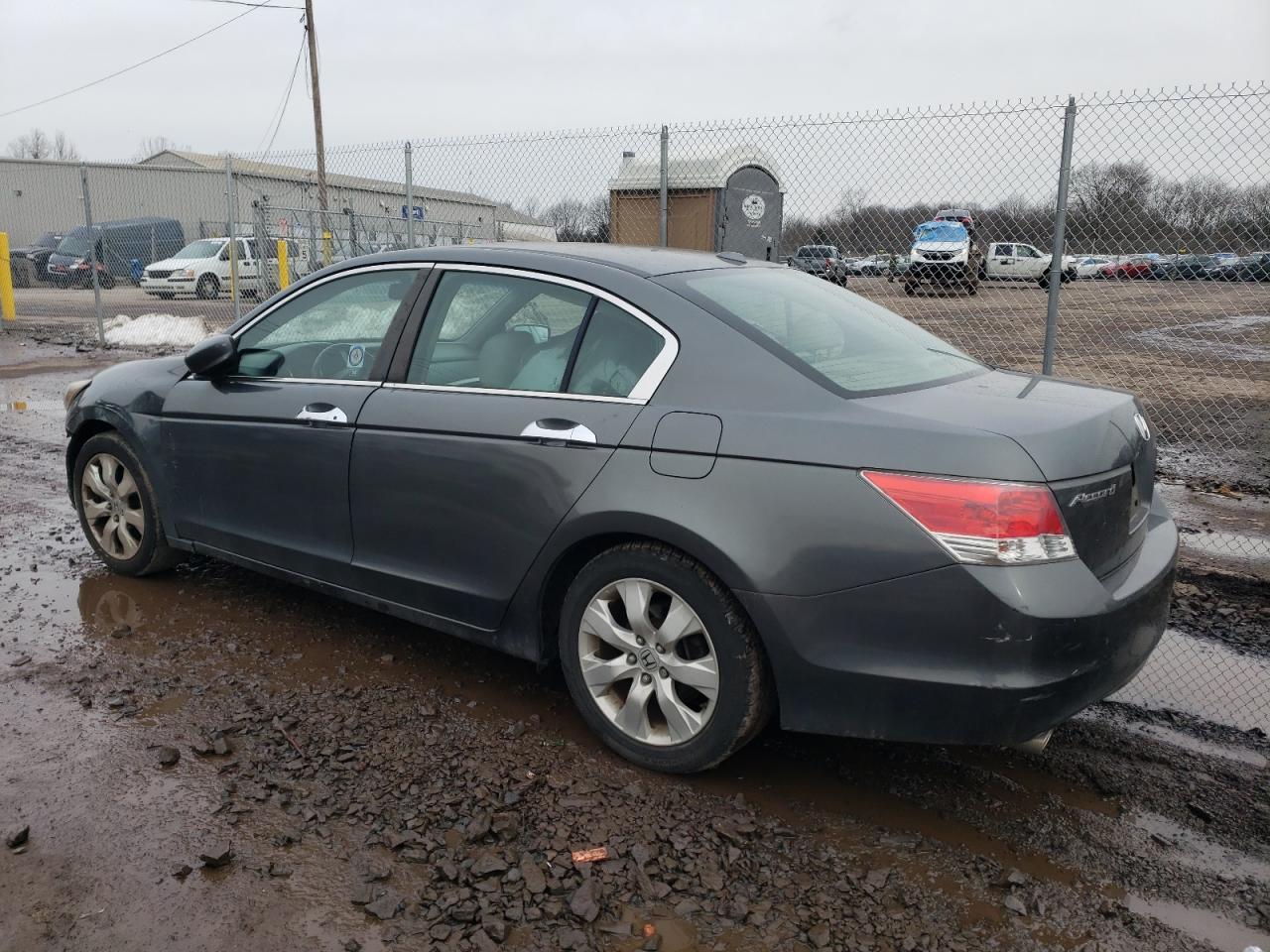 2010 HONDA ACCORD EXL - Image 2