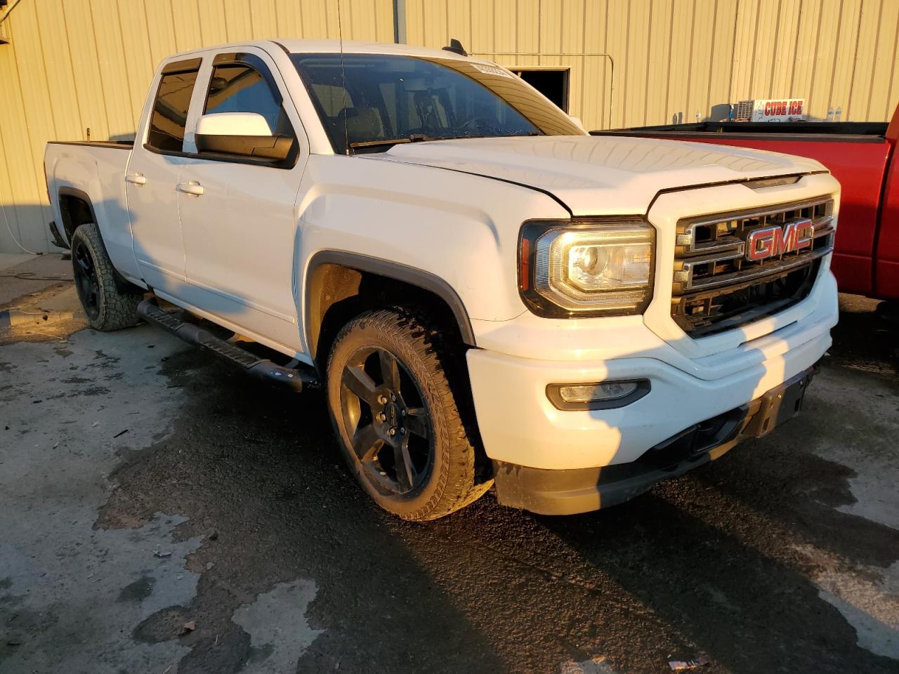 2016 GMC SIERRA K15 - Фото 4