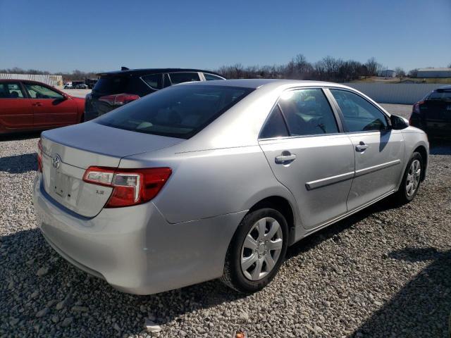2013 Toyota Camry L - Фото 3