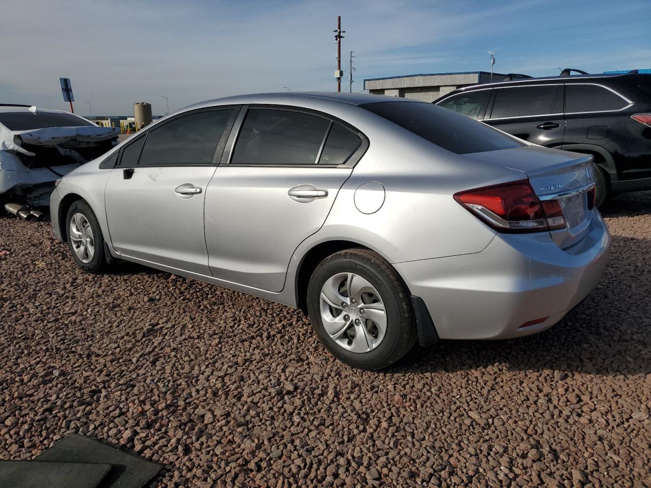 2015 HONDA CIVIC LX - Image 2