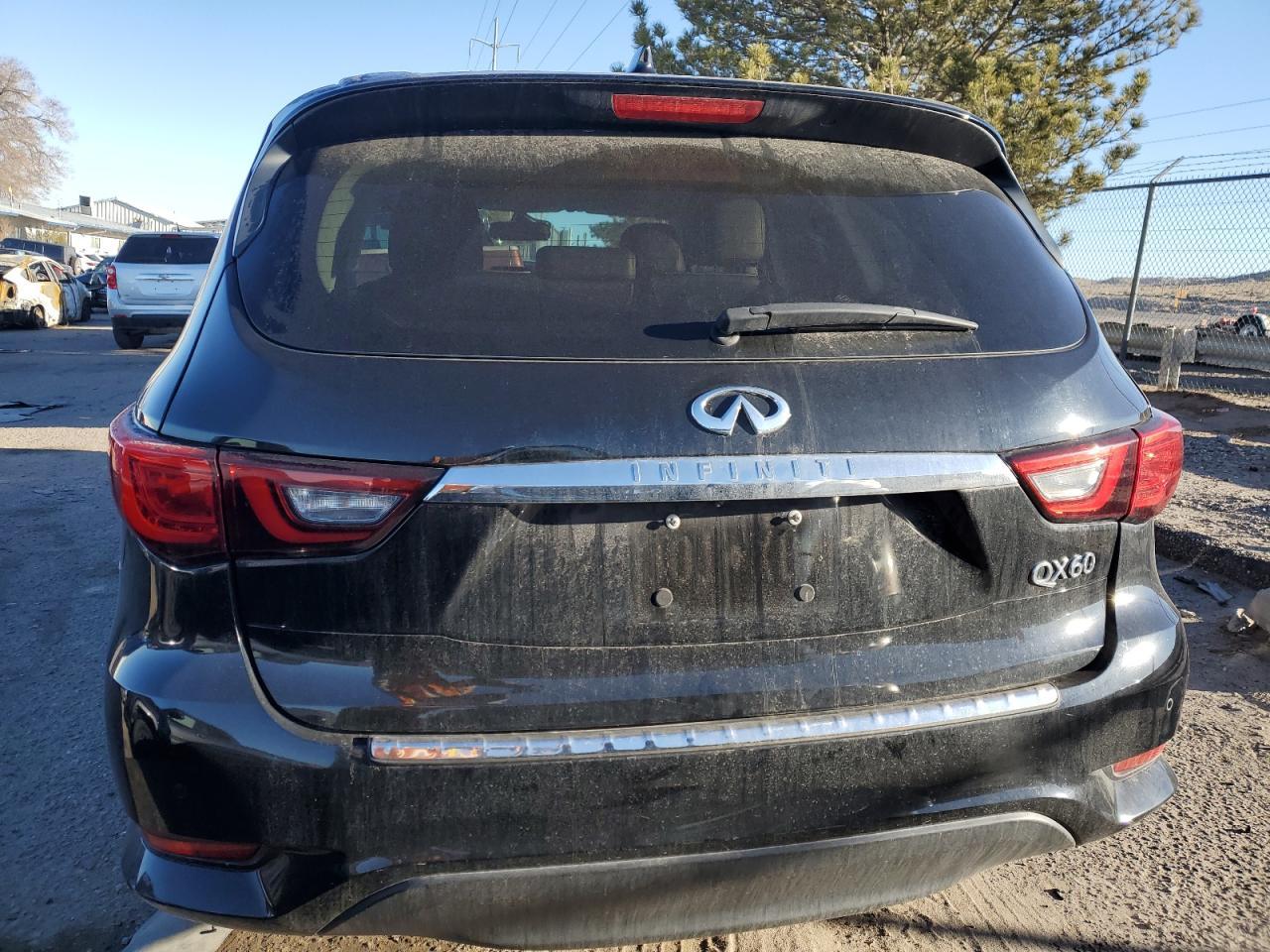 2019 INFINITI QX60 LUXE - Image 6