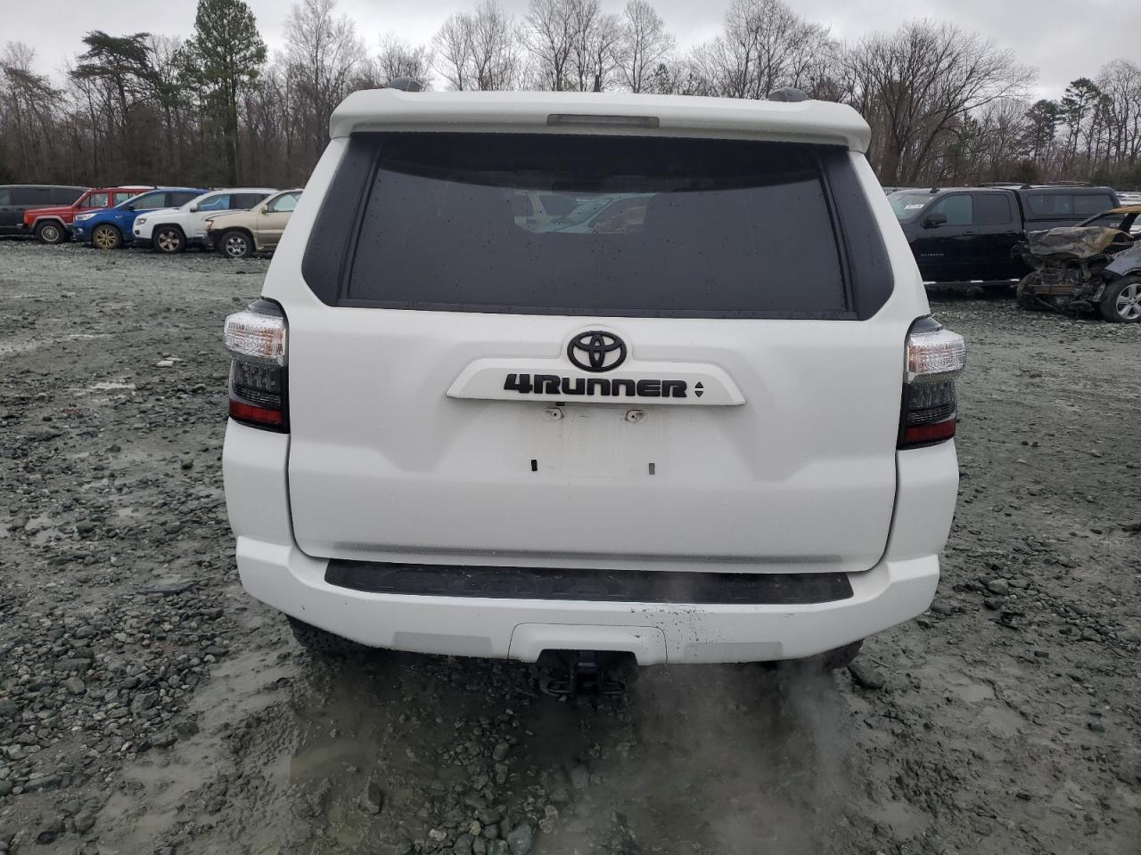 2020 TOYOTA 4RUNNER SR - Фото 6