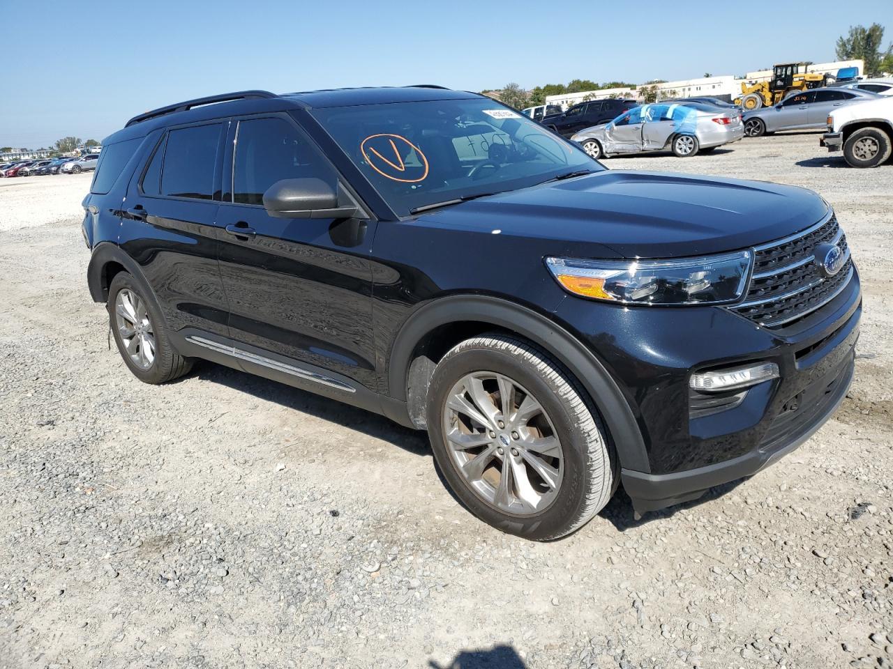 2022 FORD EXPLORER X - Image 4