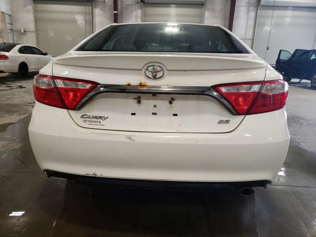2016 TOYOTA CAMRY LE - Image 6
