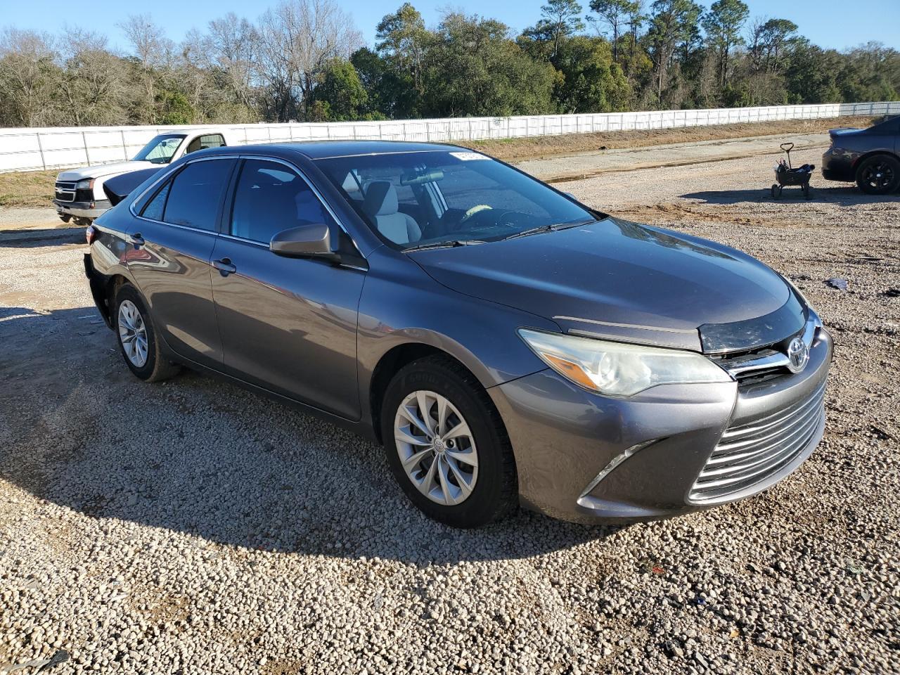2016 TOYOTA CAMRY LE - Image 4