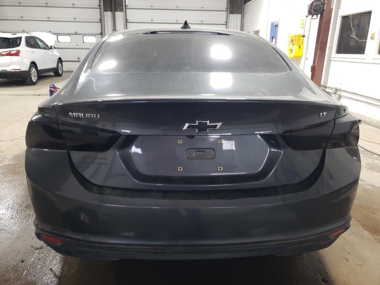 2017 CHEVROLET MALIBU LT - Image 6