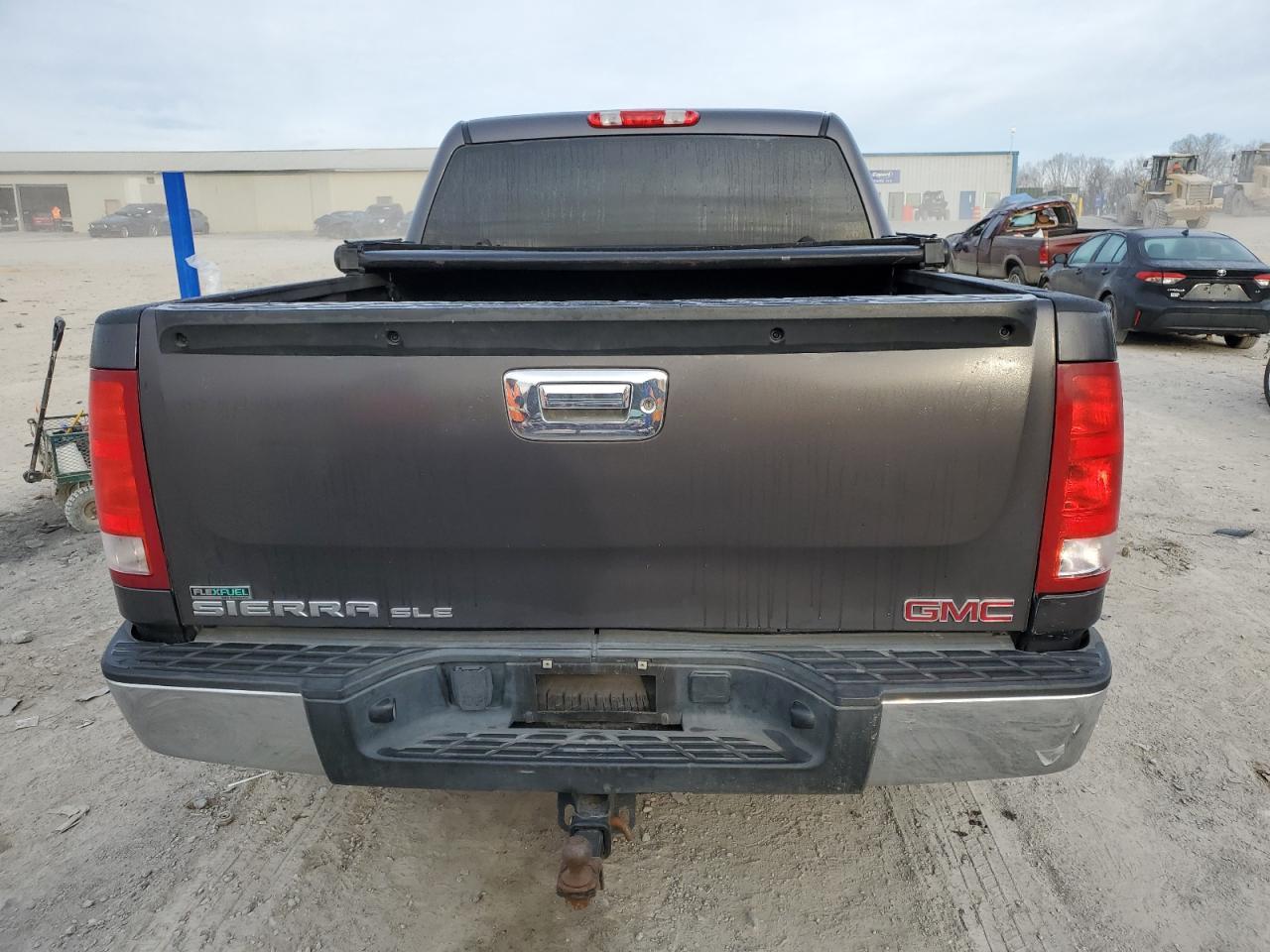 2011 GMC SIERRA K15 - Фото 6