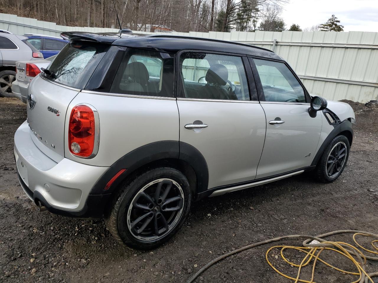 2015 MINI COOPER S C - Image 3