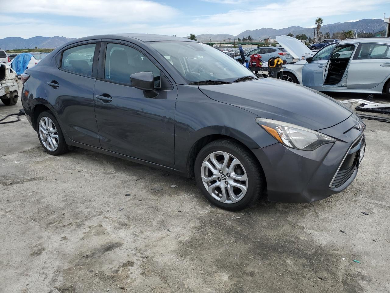 2017 TOYOTA YARIS IA - Фото 4
