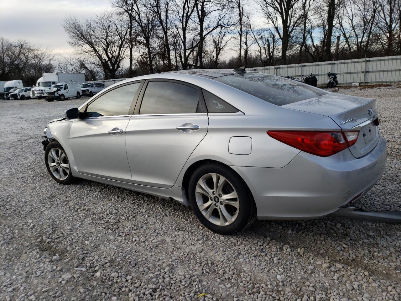2013 HYUNDAI SONATA SE - Фото 2