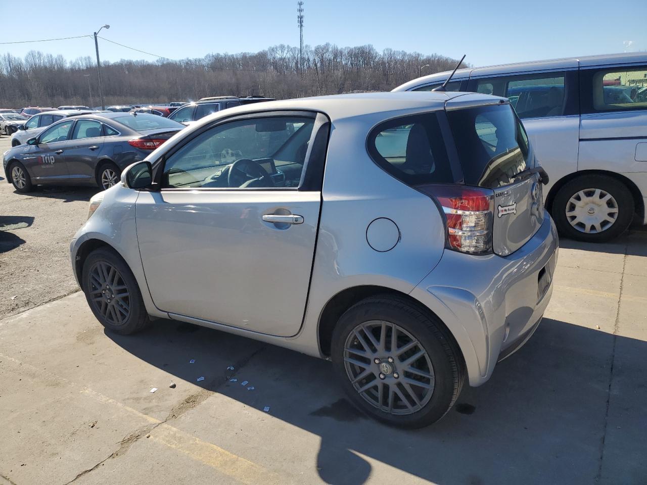 2014 TOYOTA SCION IQ - Фото 2
