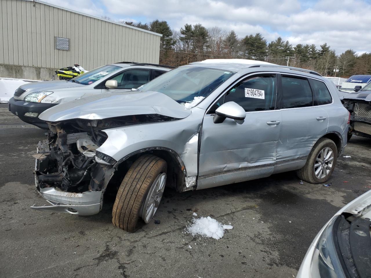 2014 VOLKSWAGEN TOUAREG V6
