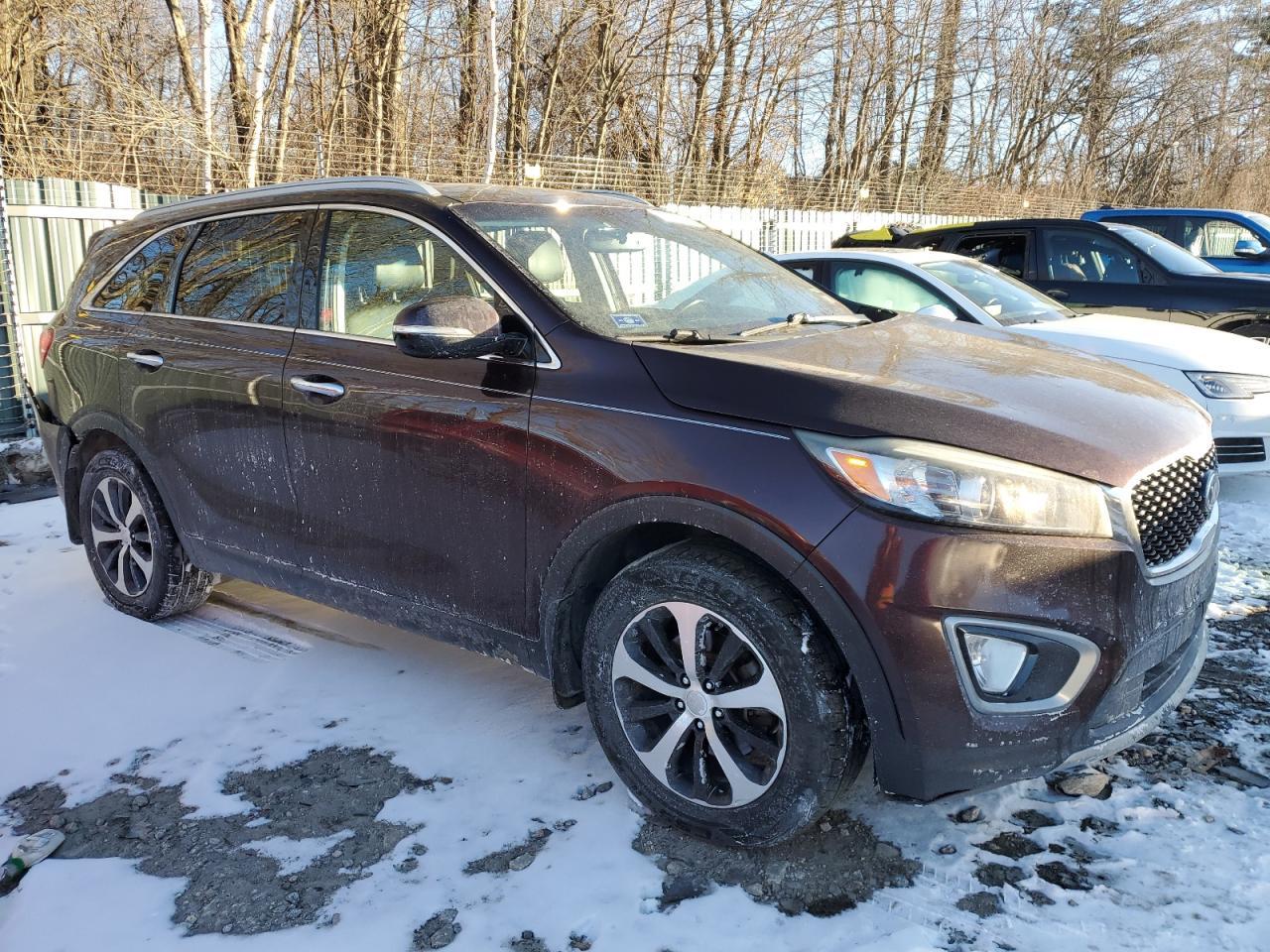 2016 KIA SORENTO EX - Image 4