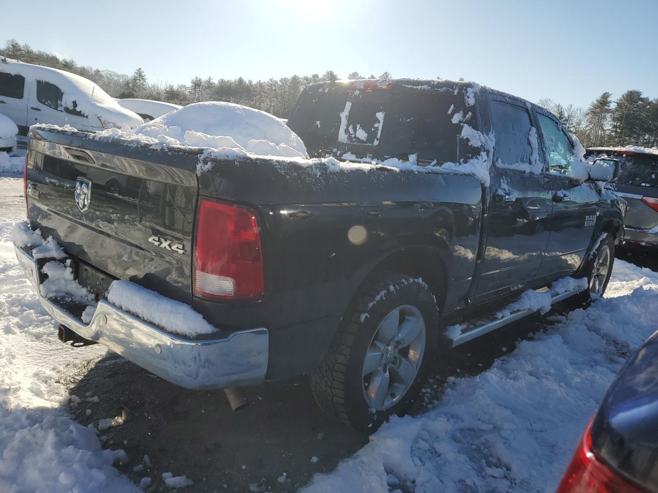 2017 RAM 1500 SLT - Image 3
