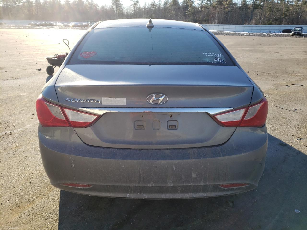2011 HYUNDAI SONATA GLS - Image 6