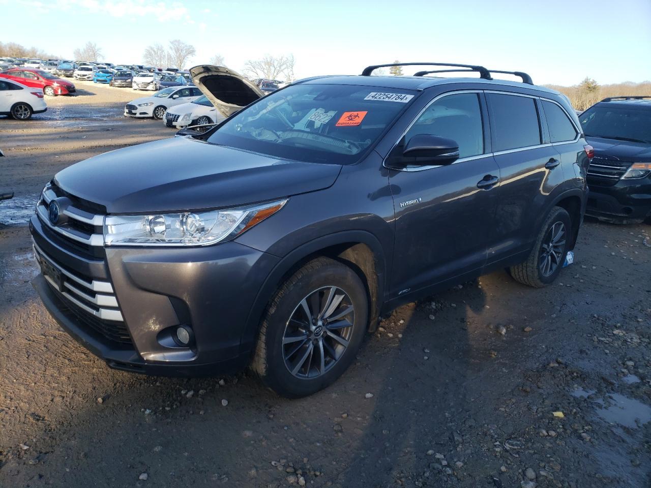 2019 TOYOTA HIGHLANDER car image