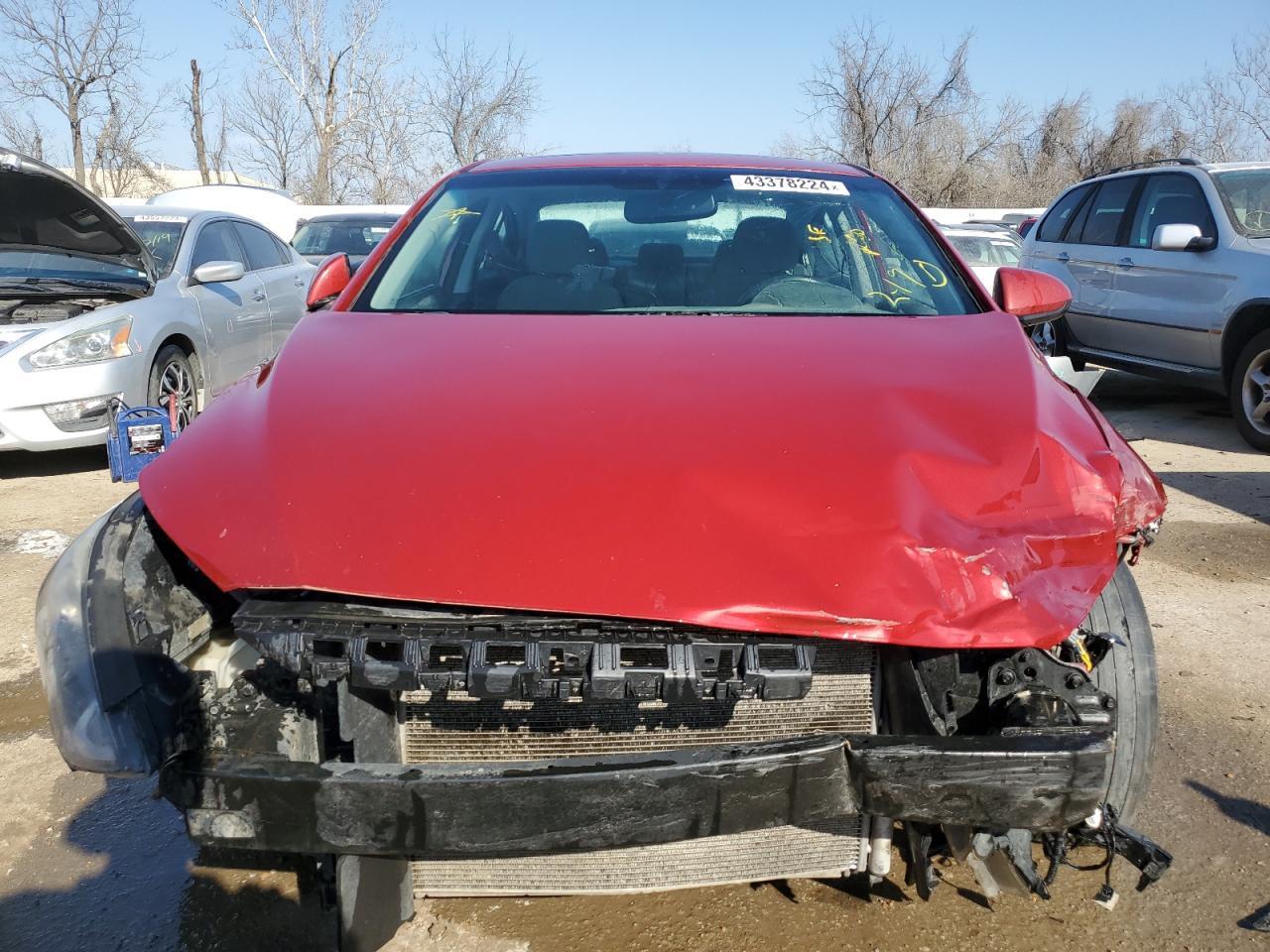2018 HYUNDAI ELANTRA SE - Image 5