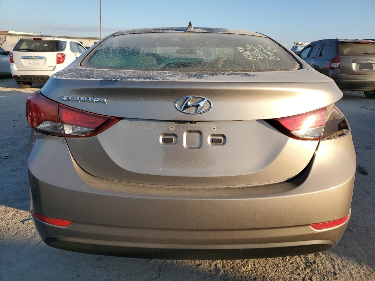 2014 HYUNDAI ELANTRA SE - Image 6