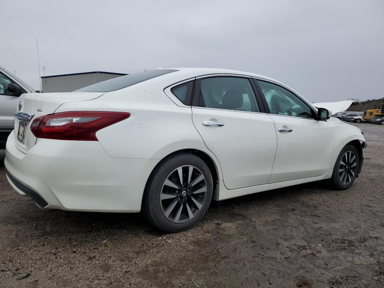 2018 NISSAN ALTIMA 2.5 - Фото 3