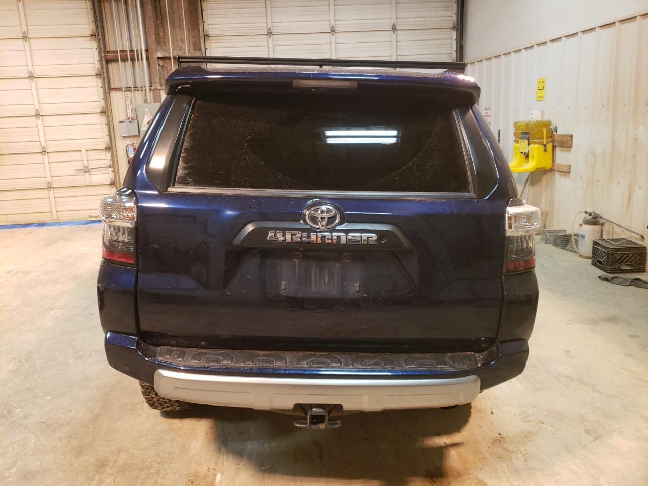 2019 TOYOTA 4RUNNER SR - Фото 6