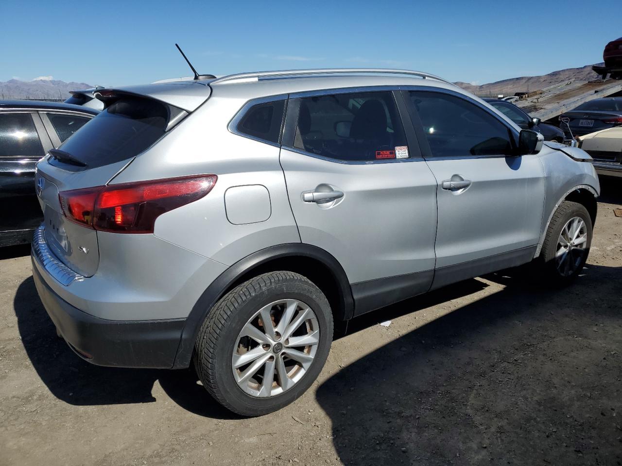 2017 NISSAN ROGUE SPOR - Image 3