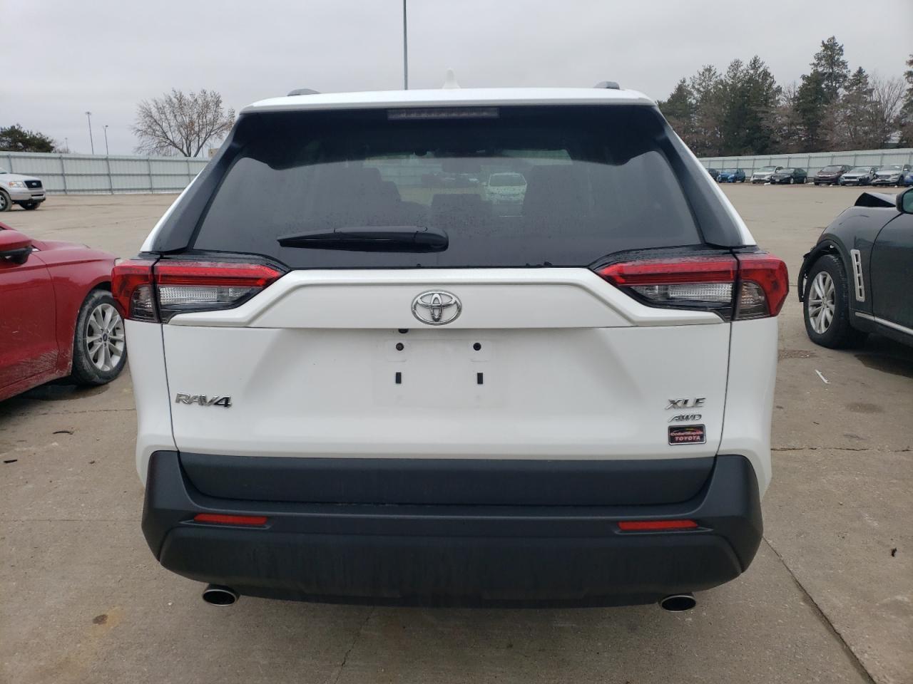 2022 TOYOTA RAV4 XLE - Image 6