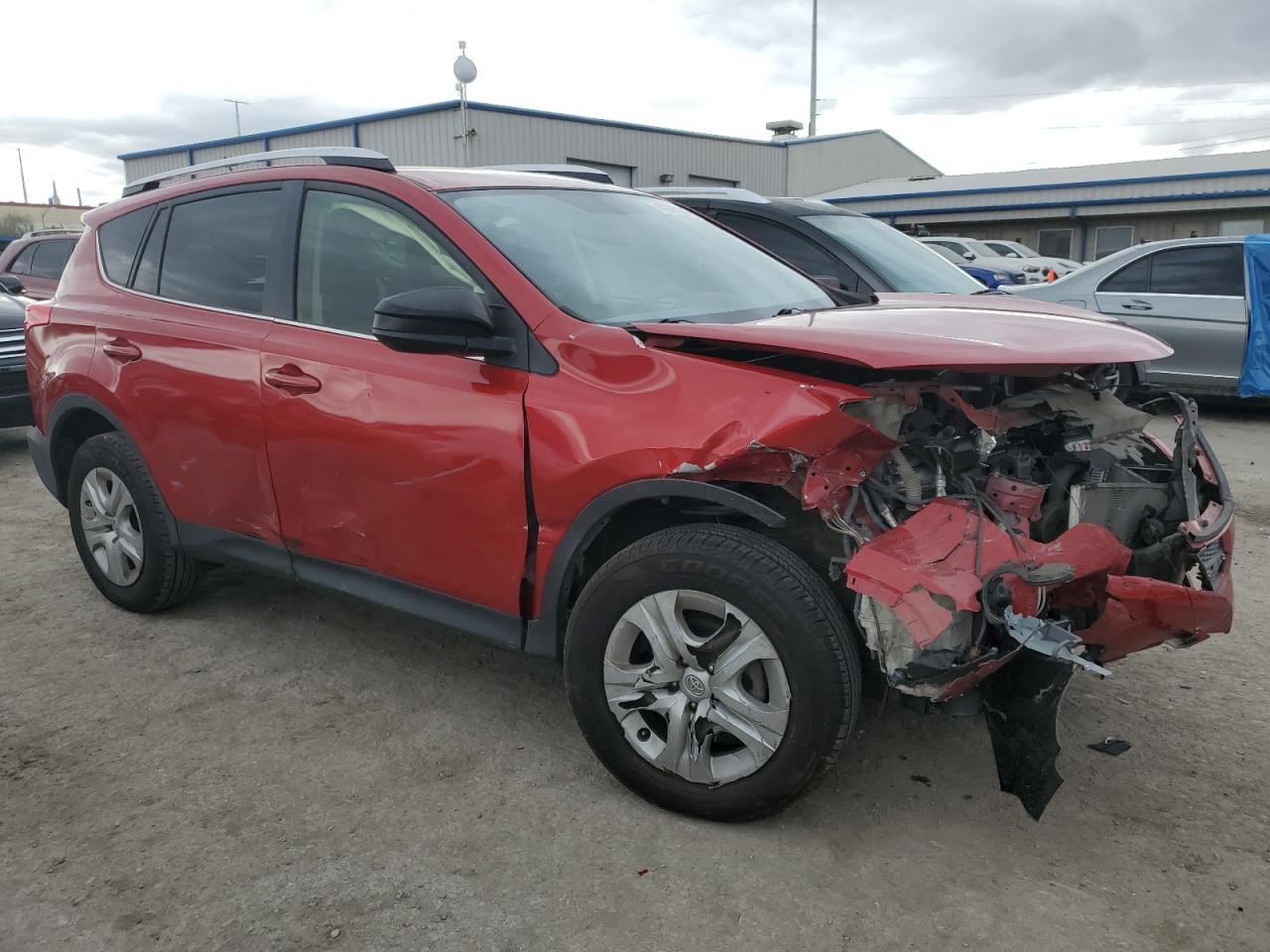 2015 TOYOTA RAV4 LE - Фото 4