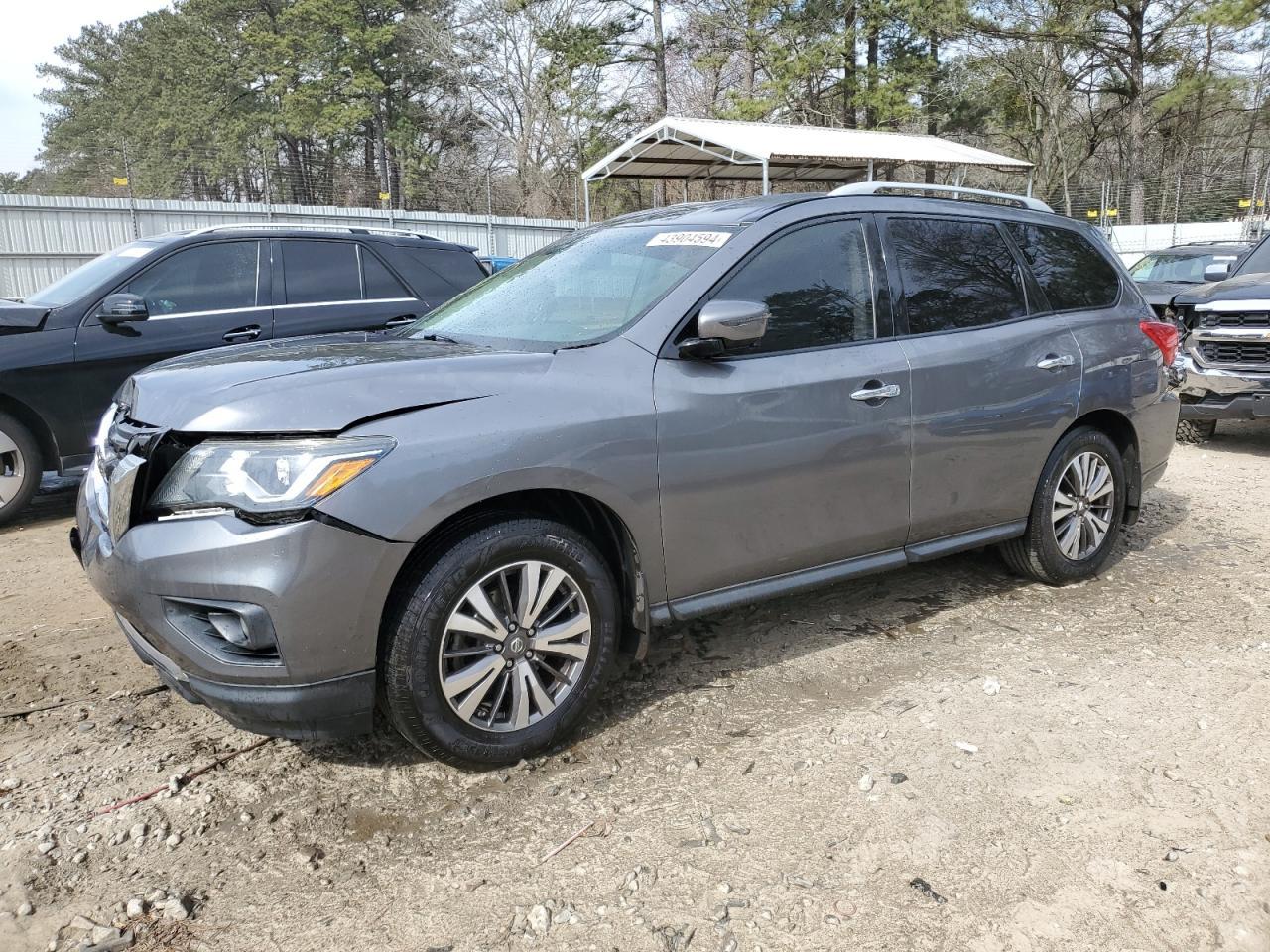 2017 NISSAN PATHFINDER
