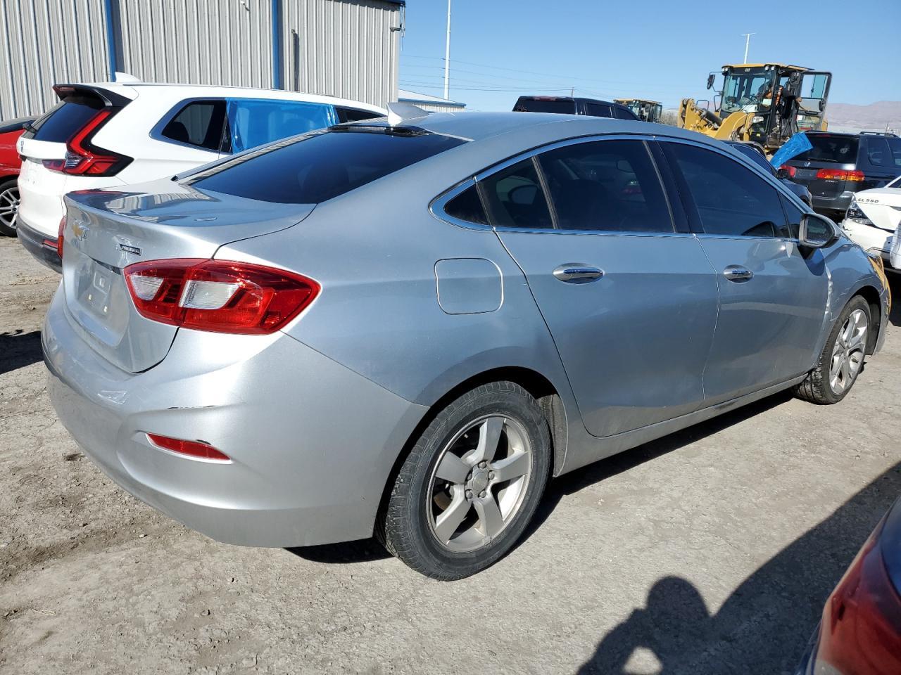 2017 CHEVROLET CRUZE PREM - Фото 3