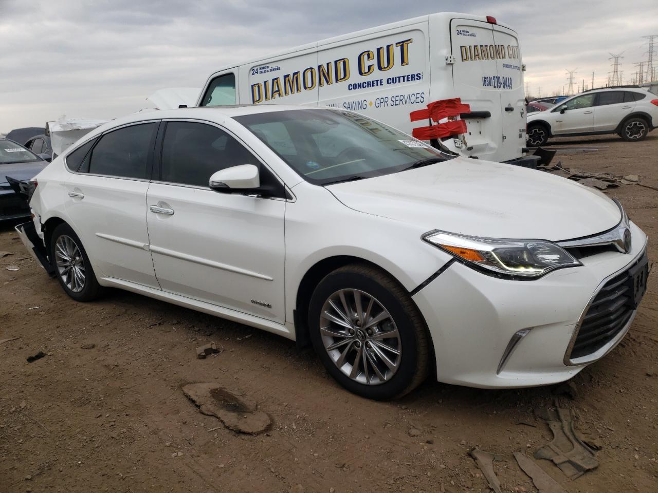 2016 TOYOTA AVALON HYB - Image 4