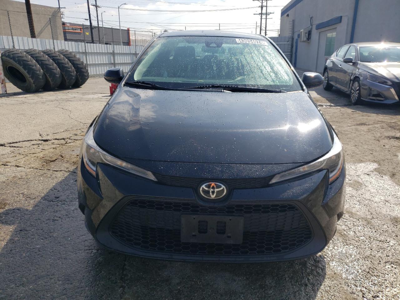 2022 TOYOTA COROLLA LE - Фото 5