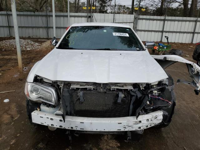 2014 Chrysler 300C - Image 5
