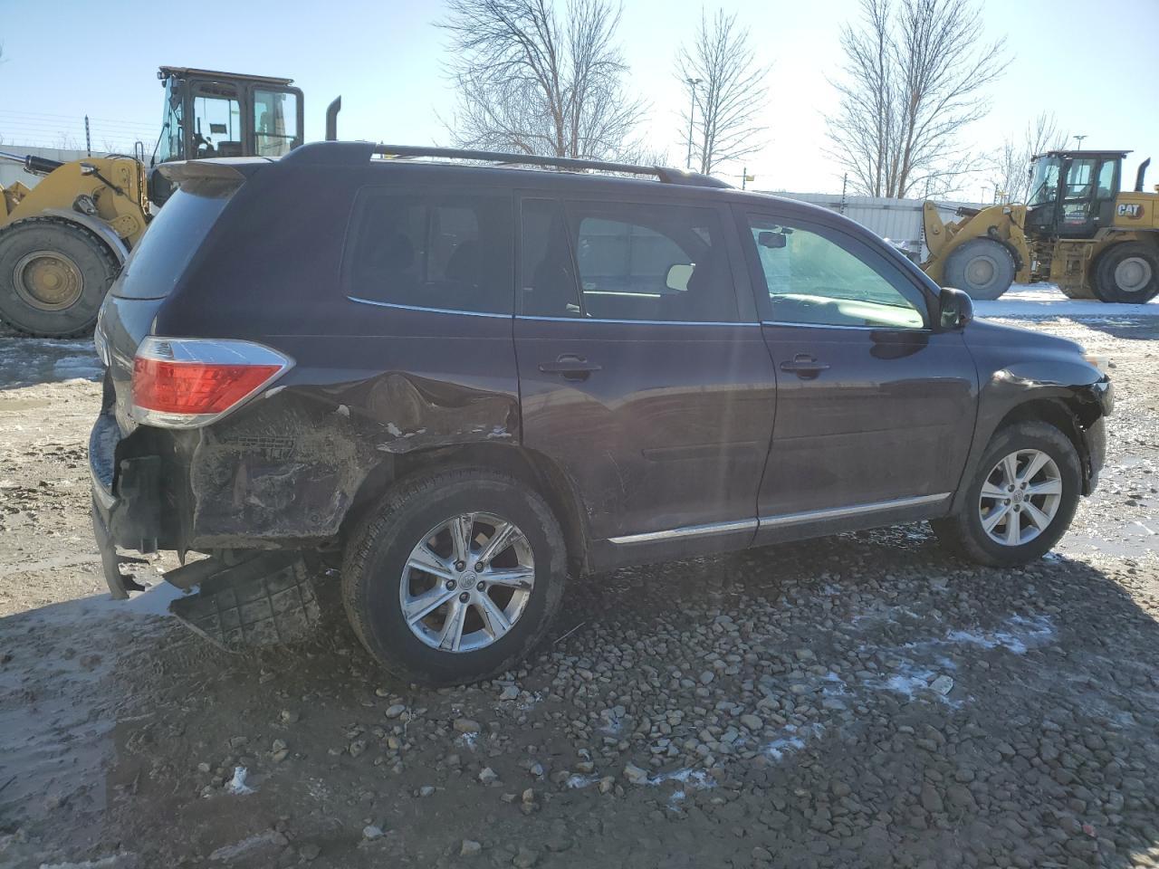 2011 TOYOTA HIGHLANDER - Фото 3
