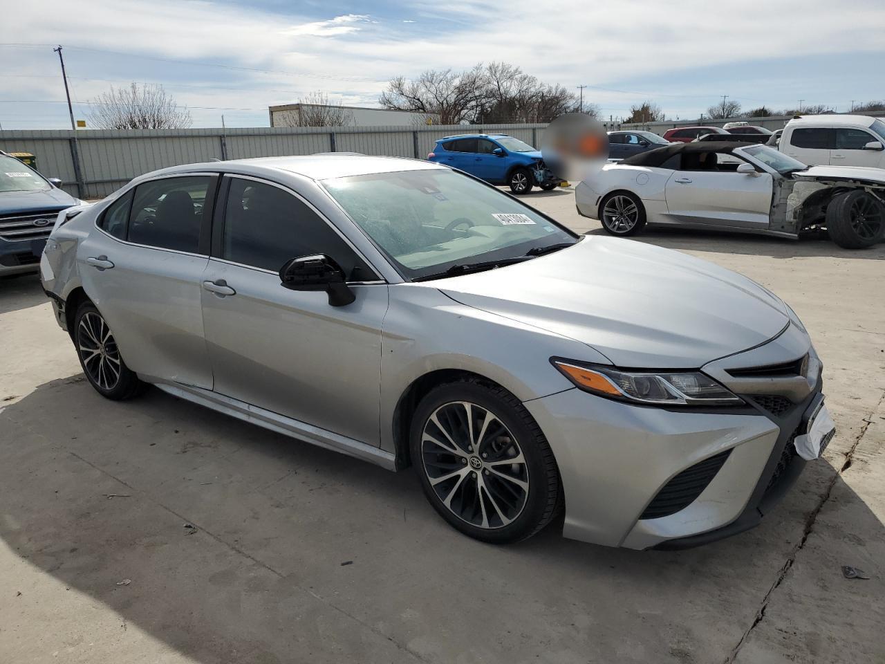 2020 TOYOTA CAMRY SE - Image 4