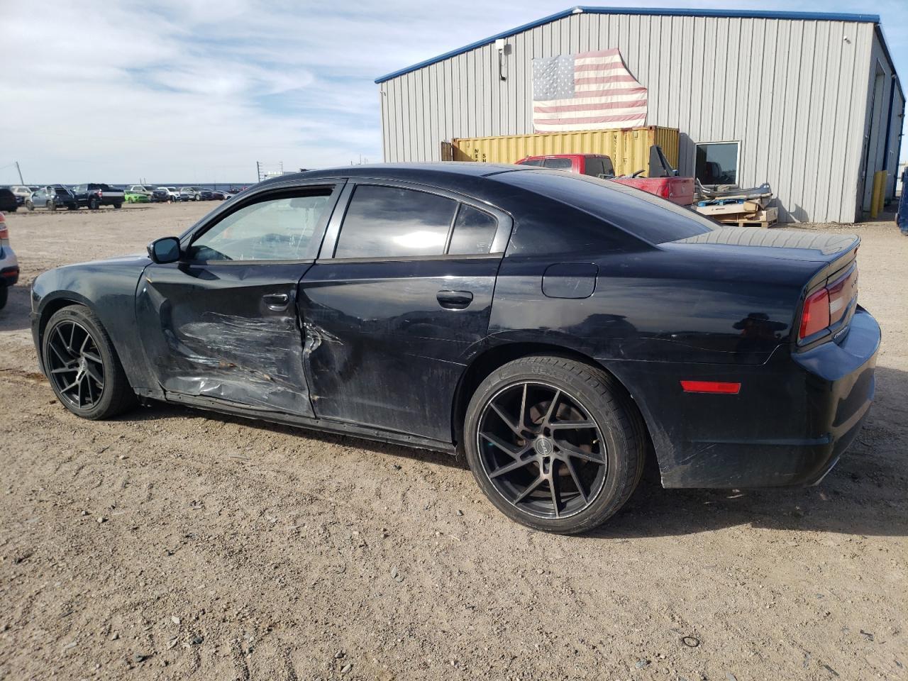 2013 DODGE CHARGER SE - Фото 2